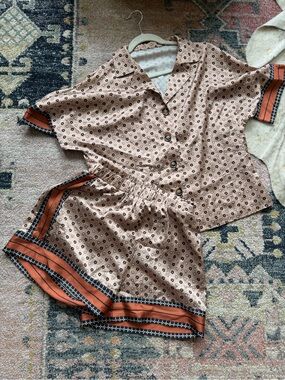 lightweight tan vacation matching set size L (short sleeve button down + shorts)